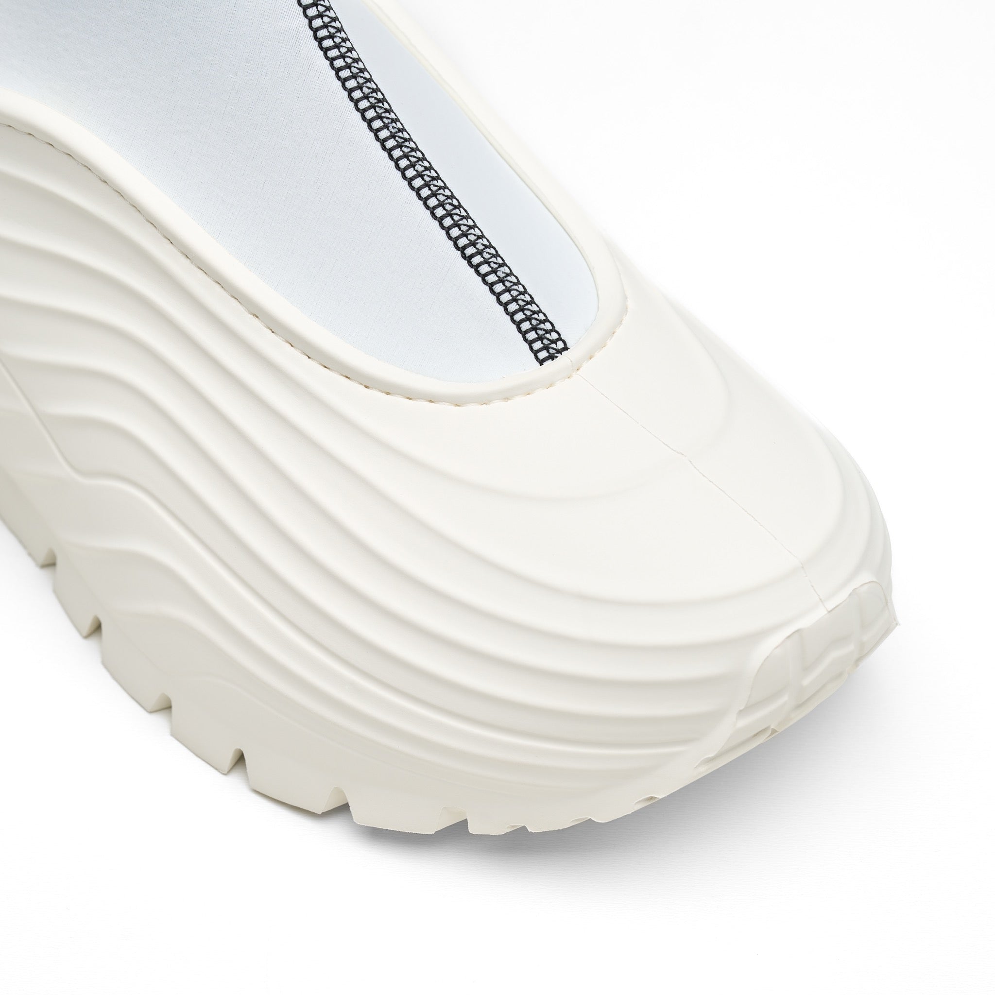 Zeus Atlas - White/Ivory